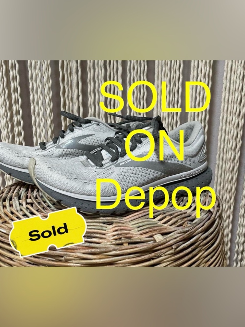 SOLD! Brooks Ghost 17